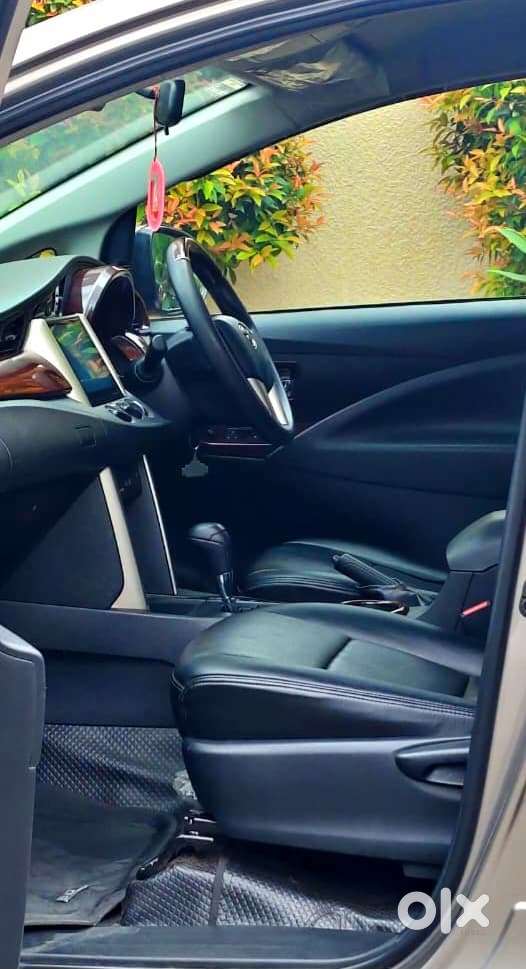 Toyota Innova Crysta 2.8 Gx At 8s, 2016, Diesel