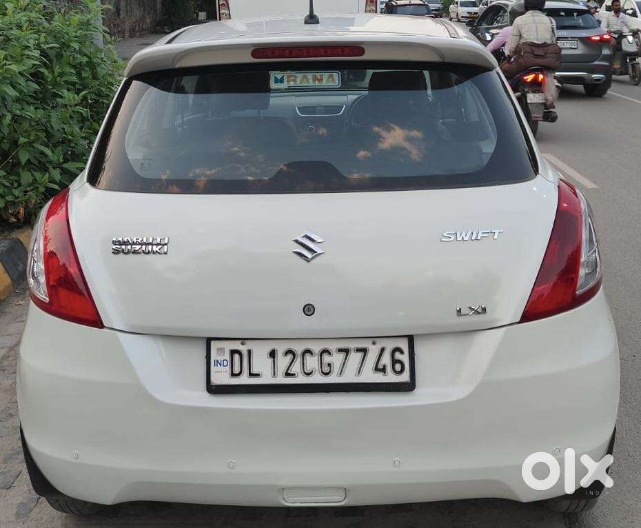 Maruti Suzuki Swift Lxi Option, 2015, Petrol
