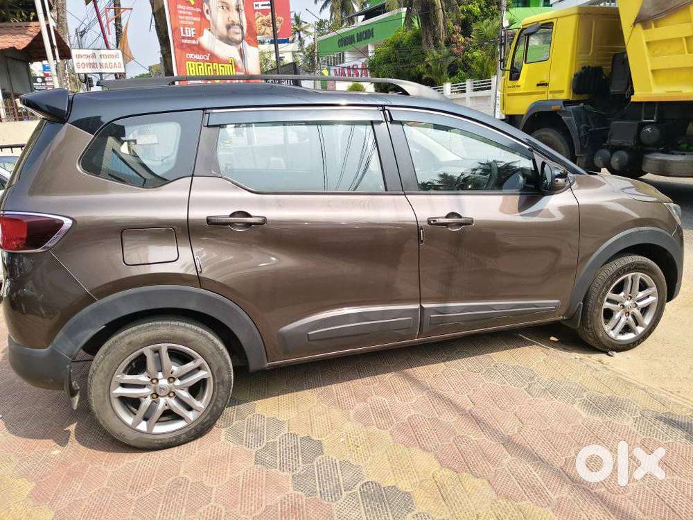 Renault Triber Rxz, 2021, Petrol