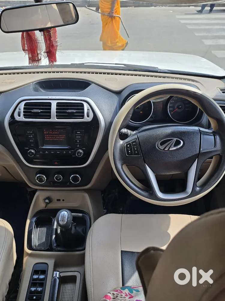 Mahindra Tuv 300 2016 Diesel 80000 Km Driven