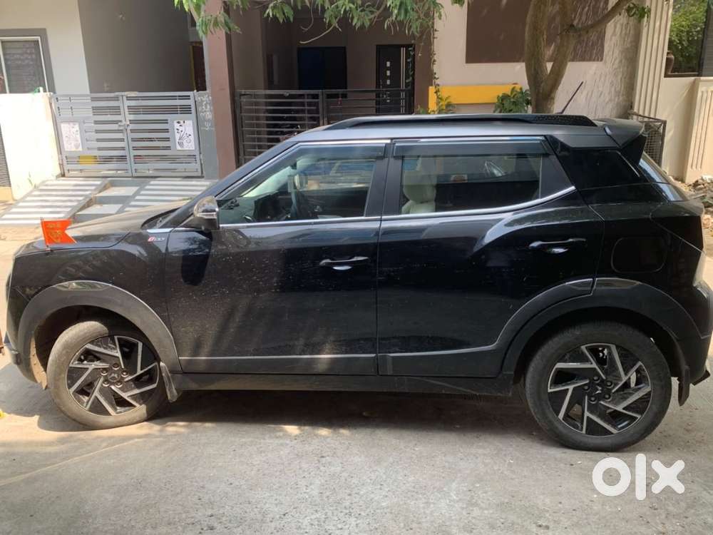 Mahindra Xuv300 Petrol 2025