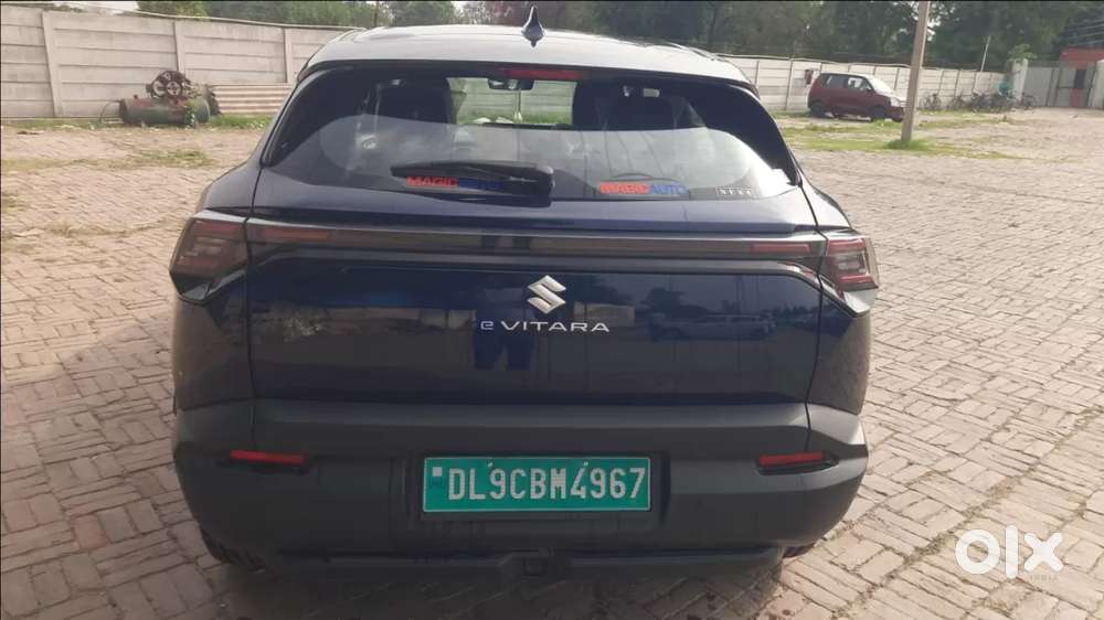Maruti Suzuki Grand Vitara 1.5 Alpha Plus Intelligent Hybrid Ecvt, 2..