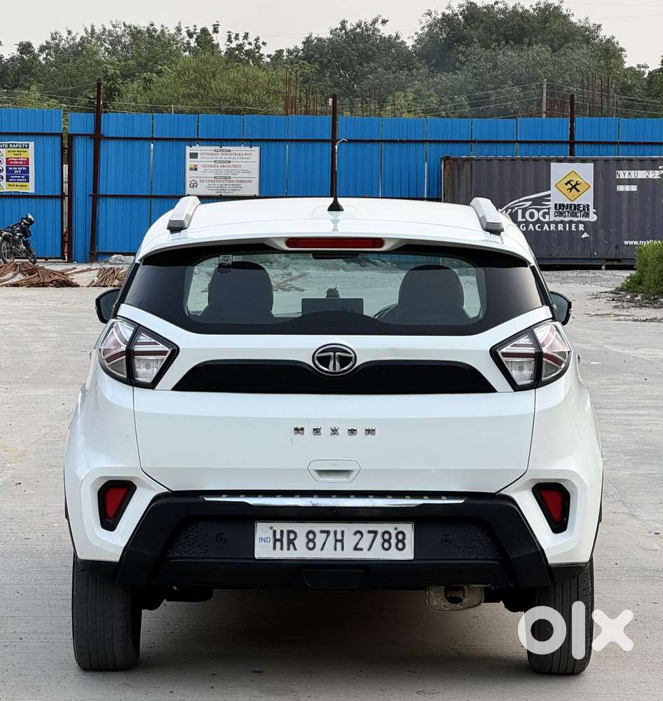 Tata Nexon 1.2 Revotron Xt, 2022, Petrol