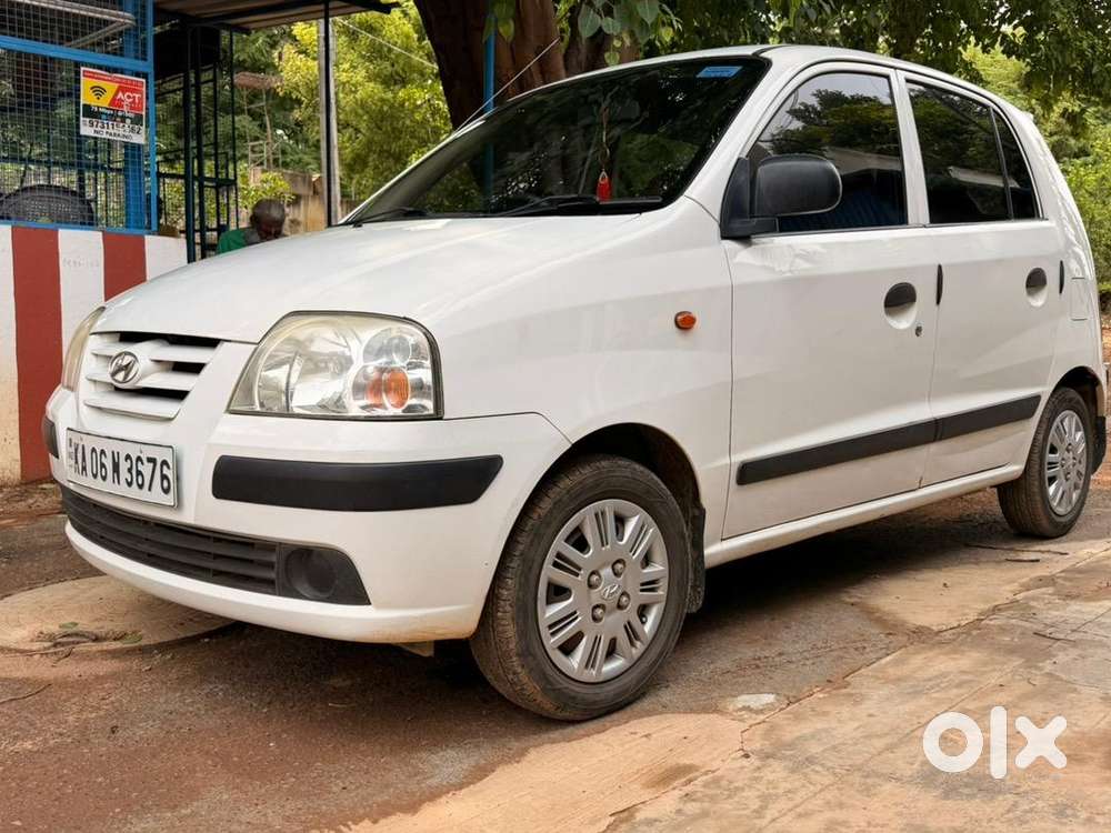 Hyundai Car 2012 Km Petrol Lpg (company Fitted)
