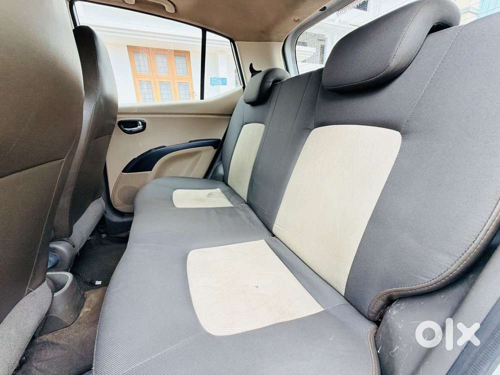 Hyundai I10 Asta 1.2 At With Sunroof, 2013, Petrol