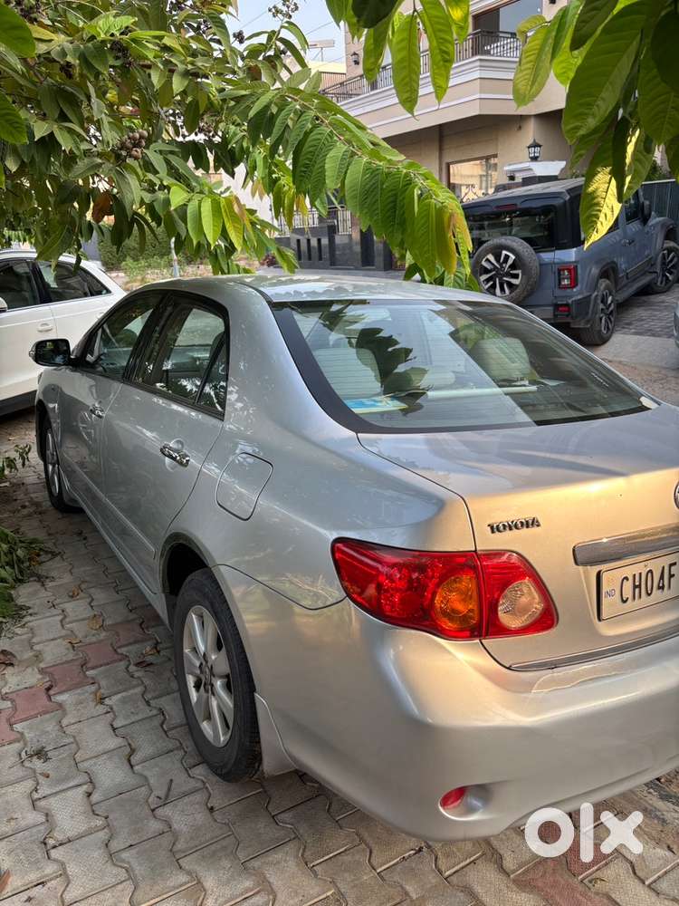 Toyota Corolla Altis Petrol 2009