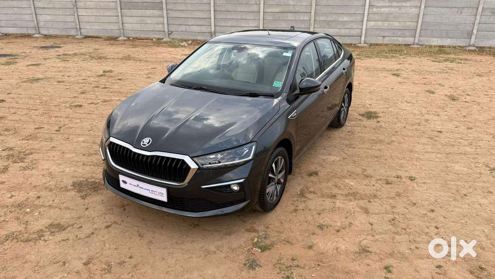 Skoda Slavia 1.0 Tsi Style At, 2023, Petrol