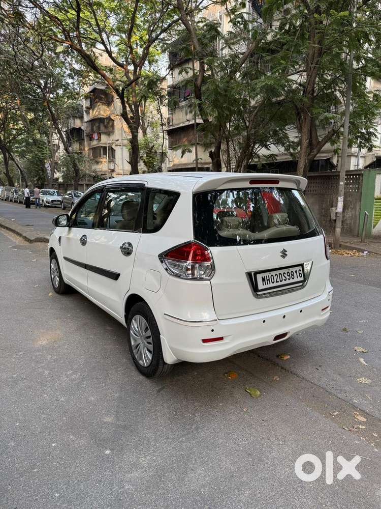 Maruti Suzuki Ertiga Vxi Petrol/cng