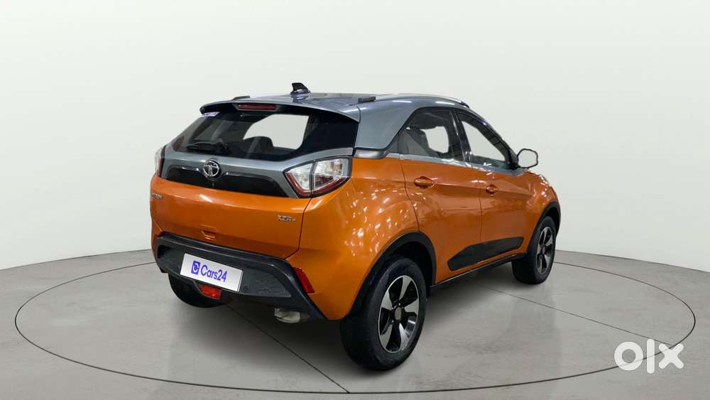 Tata Nexon 1.2 Revotron Xza Plus Dualtone, 2018, Petrol