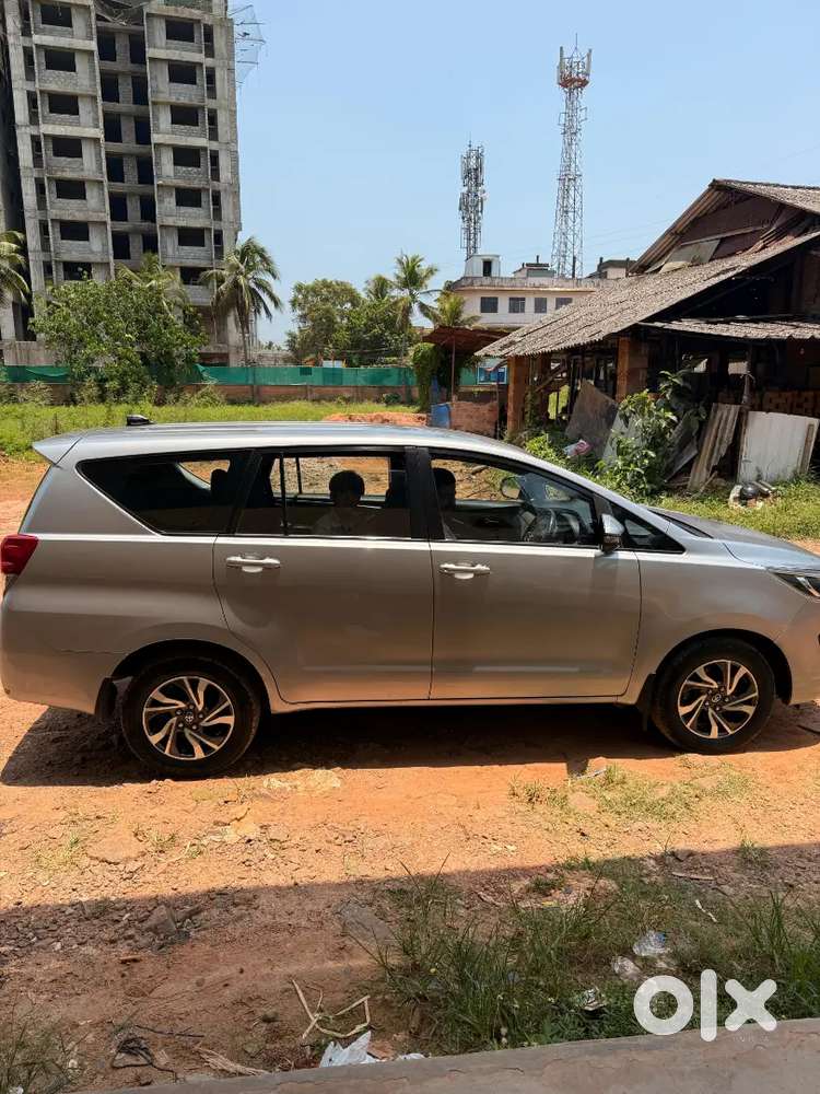 Toyota Innova Crysta 2022 Diesel Well Maintained