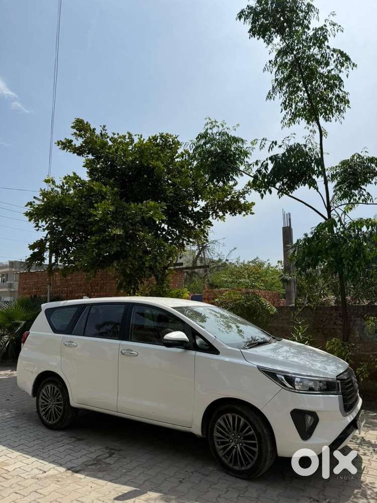 Toyota Innova Crysta 2022 Dec Registe Diesel Automatic Well Maintained