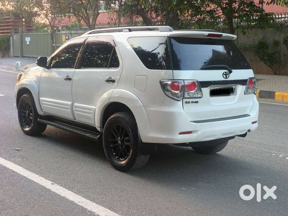Toyota Fortuner 2011-2016 4x2 Manual, 2012, Diesel