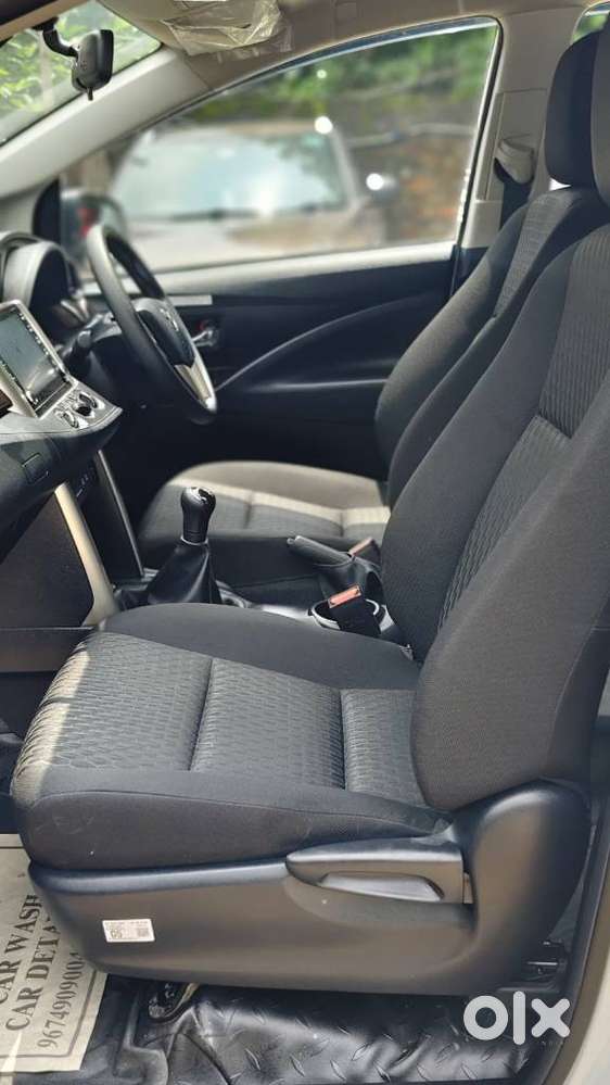 Toyota Innova Crysta 2.4 G Plus Mt 8 Str, 2025, Diesel