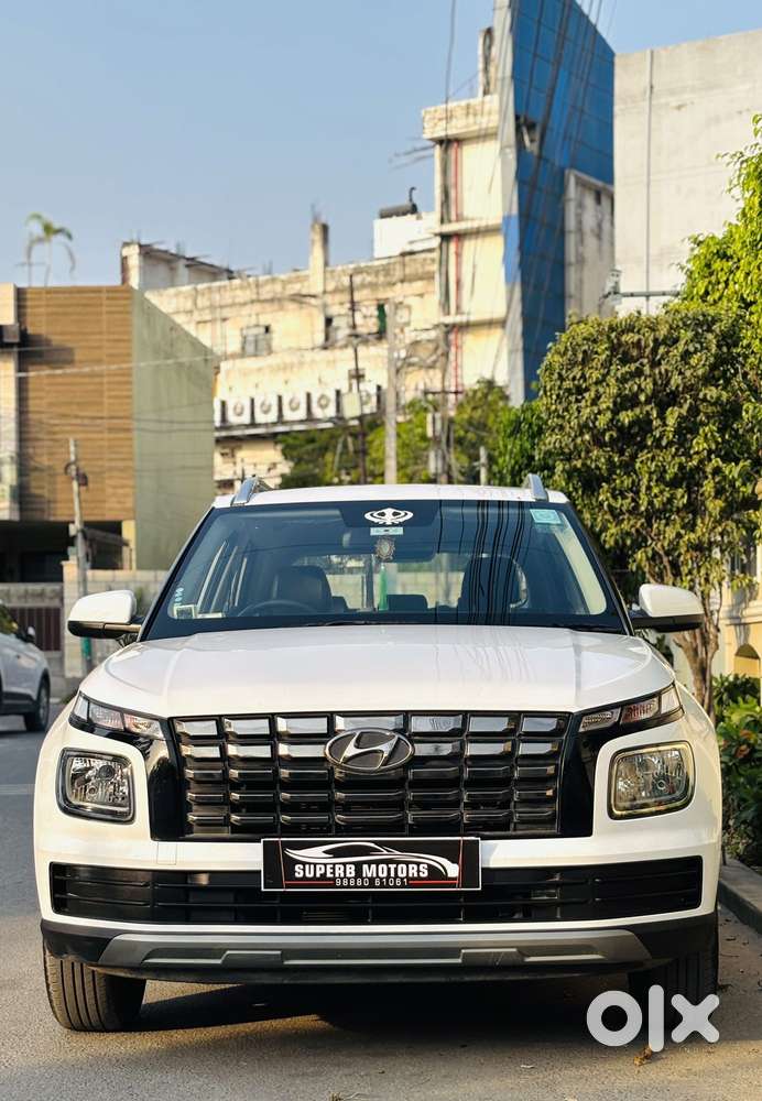 Hyundai Venue S (o) 1.2 Petrol Knight Edition, 2024, Petrol