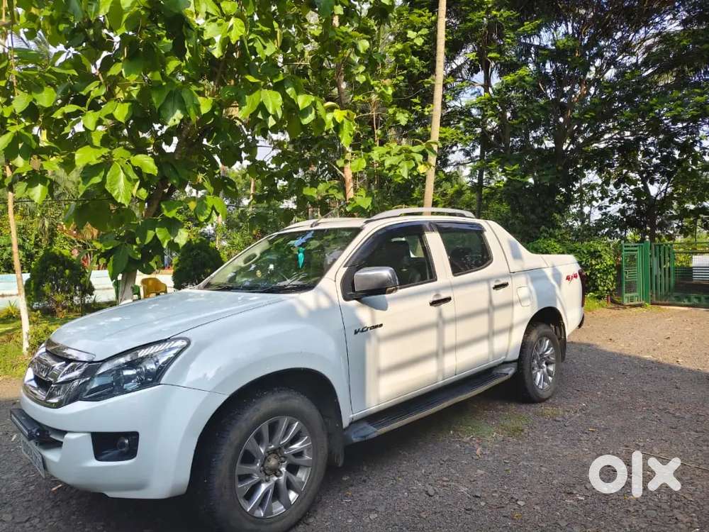 Isuzu V-cross 2017 Diesel Well Maintained