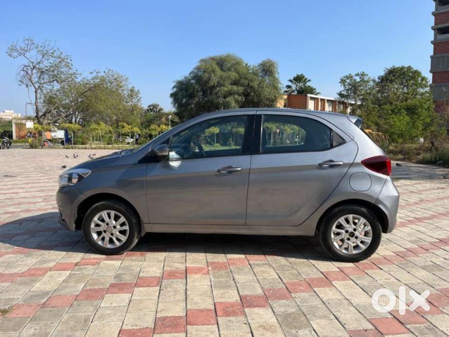 Tata Tiago, 2018, Petrol