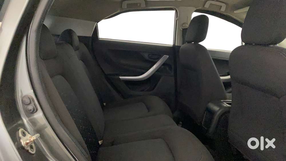 Tata Nexon 1.2 Revotron Xm (s), 2022, Petrol