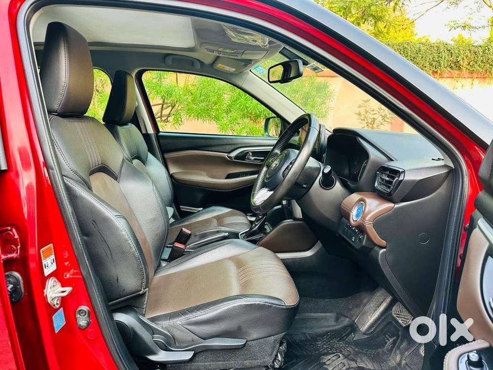 Toyota Urban Cruiser Hyryder 1.5 V Hybrid, 2023, Petrol