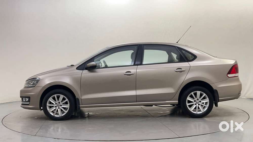 Volkswagen Vento 1.2 Tsi Highline At, 2017, Petrol