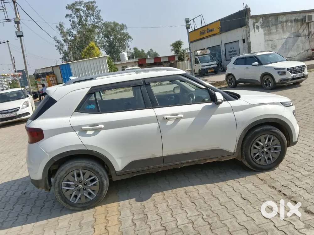 Good Condition All Paper Complete New Battery New Tyre