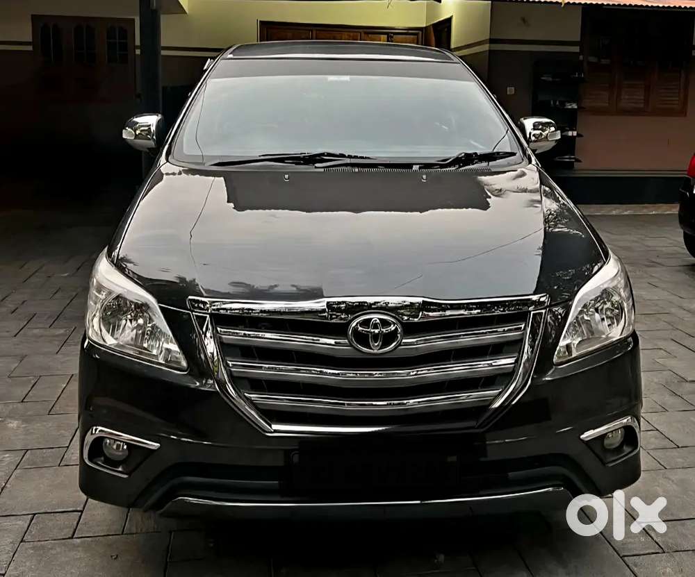 Toyota Innova 2015 Diesel Well Maintained