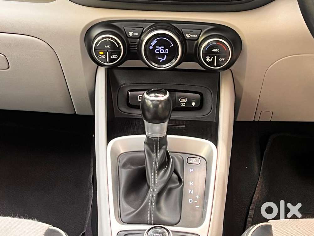 Hyundai Venue 1.0 Sx (o) Turbo Dct, 2022, Petrol