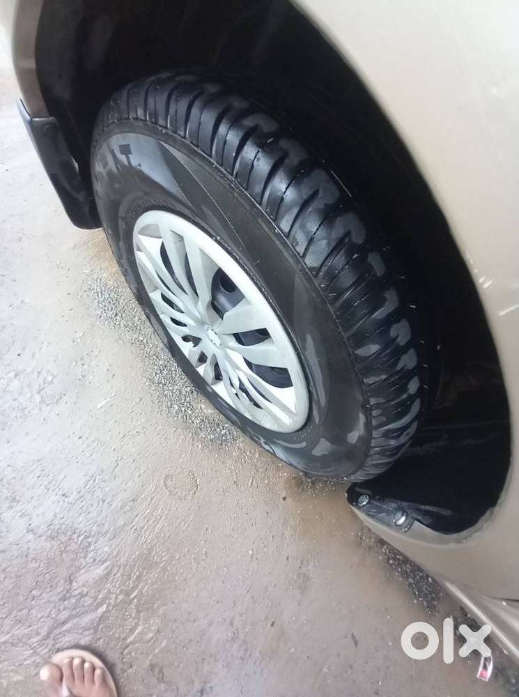 Maruti Suzuki Swift Dzire Vdi At, 2010, Diesel