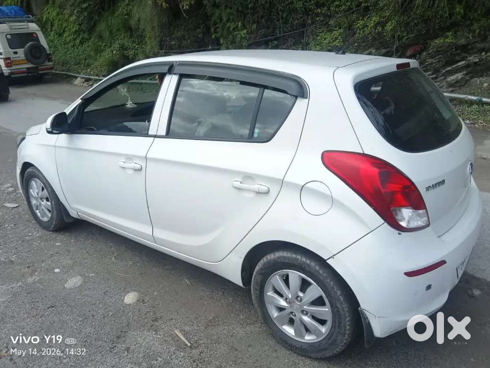 Hyundai I20 2013 Petrol 450000 Km Driven Abs