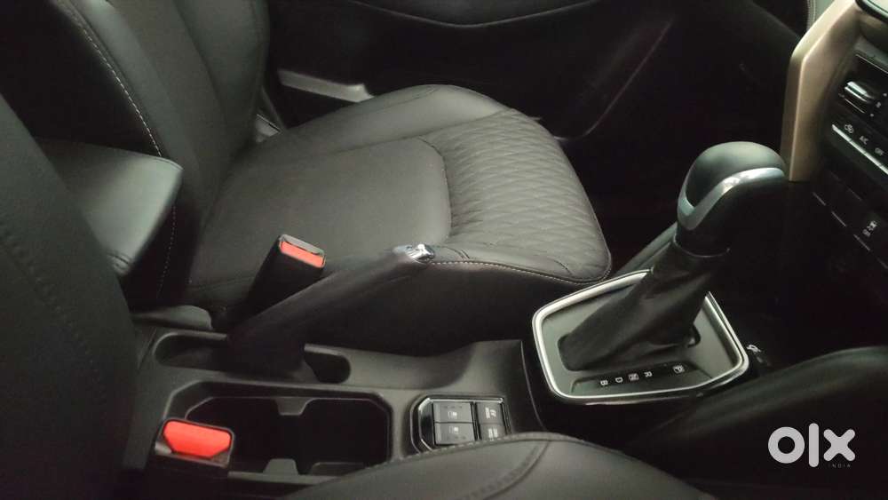 Maruti Suzuki Grand Vitara 1.5 Alpha Plus Intelligent Hybrid Ecvt, 2..