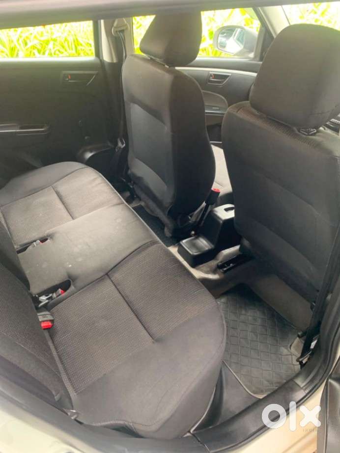 Maruti Suzuki Swift Lxi Optional-o, 2017, Petrol