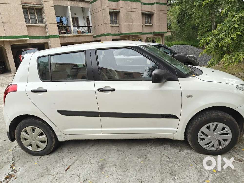 Maruti Suzuki Swift 2010 Petrol 130000 Km Driven
