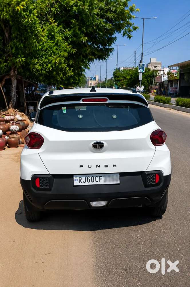 Tata Punch 2025 Cng & Hybrids 12800 Km Driven