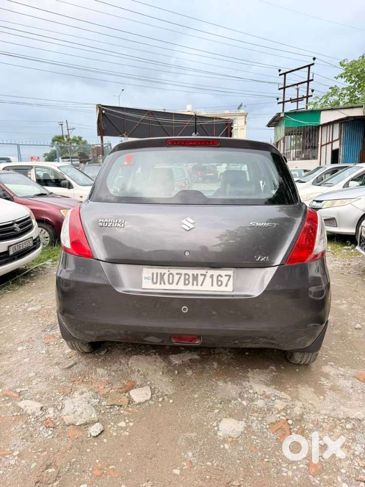 Maruti Suzuki Swift Vxi + Manual, 2015, Petrol