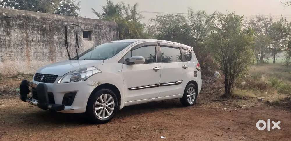 Maruti Suzuki Ertiga 2013 Diesel 320000 Km Driven