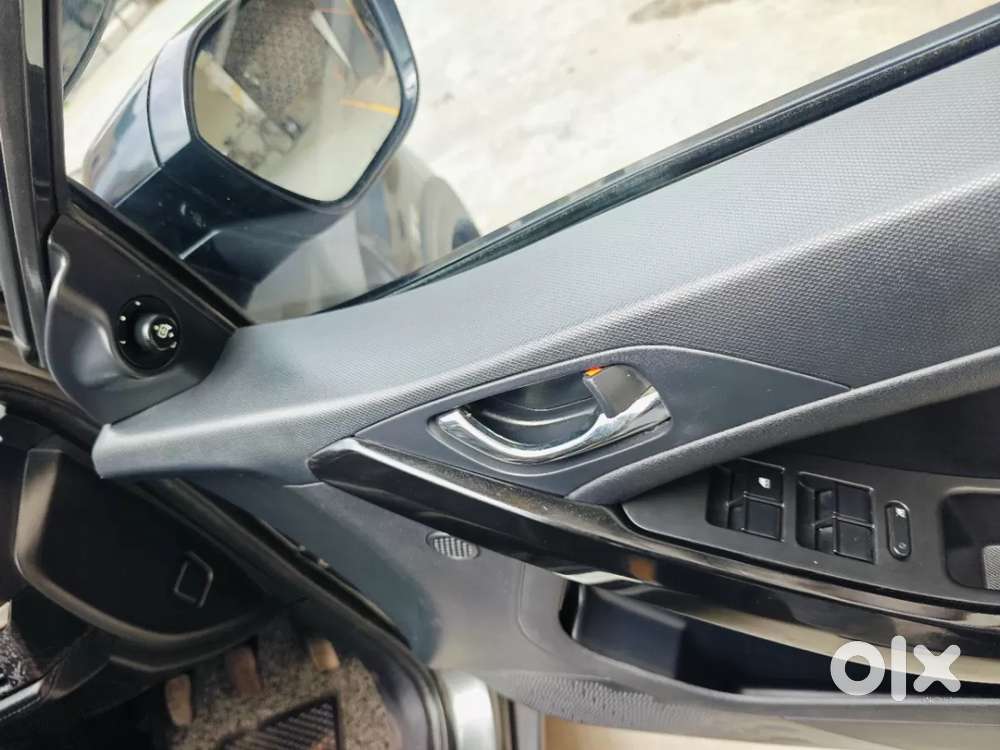 Tata Nexon Fearless 1.2 Revotron Petrol 6 Mt Dt, 2023, Petrol
