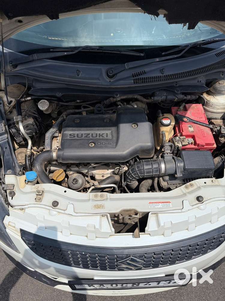 Maruti Suzuki Swift Ddis 2012