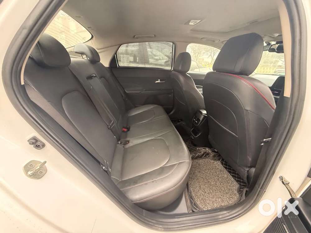 Hyundai Verna Sx (o) 1.5 Turbo Petrol Dct, 2023, Petrol