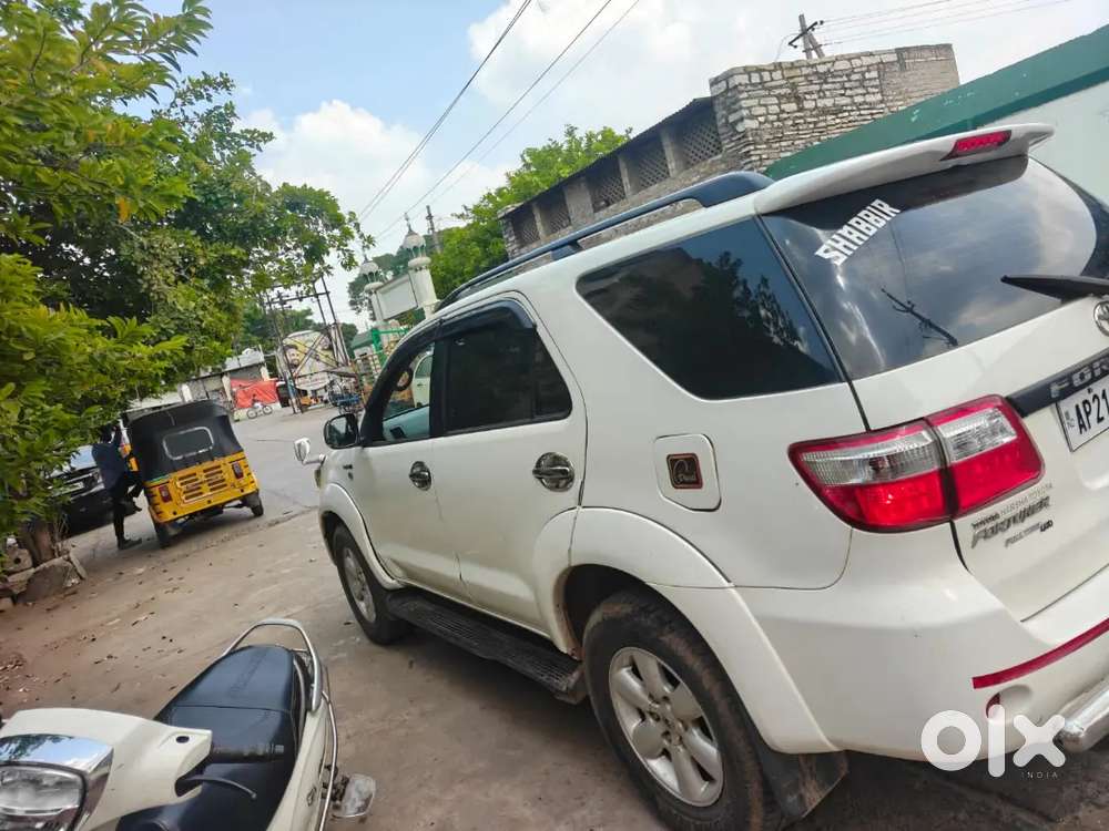 Toyota Fortuner 4x4 2011