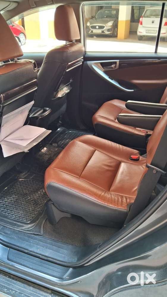 Toyota Innova Crysta 2.8z Automatic, 2017, Diesel