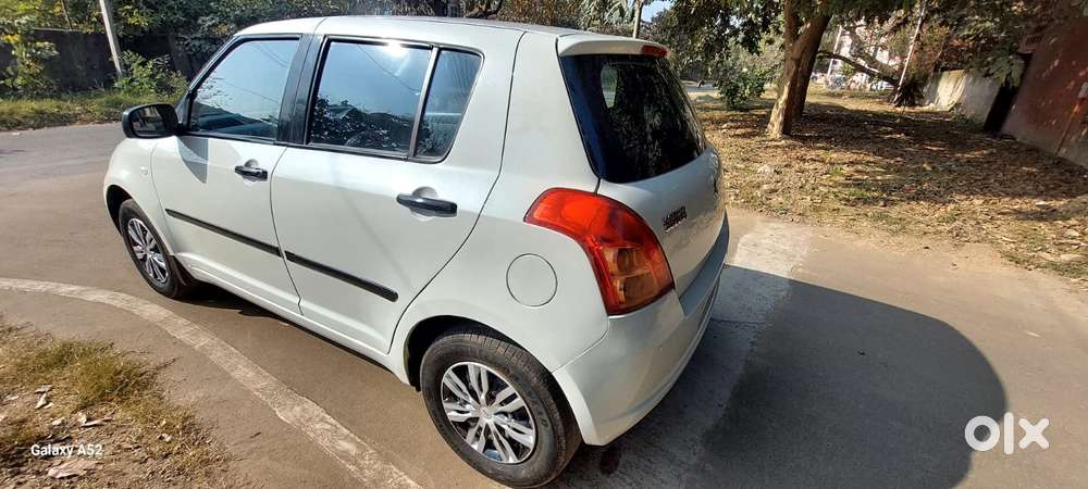Maruti Suzuki Swift Vxi Optional, 2007, Petrol