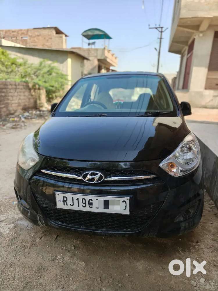 Hyundai I10 Sportz 2012 Variant