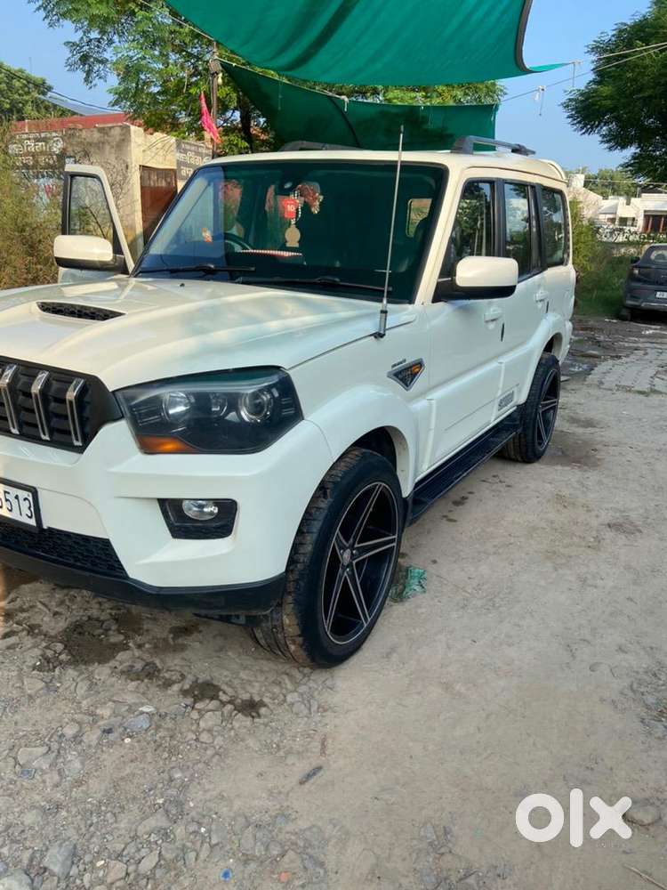 Mahindra Scorpio Classic 2015 Diesel Good Condition