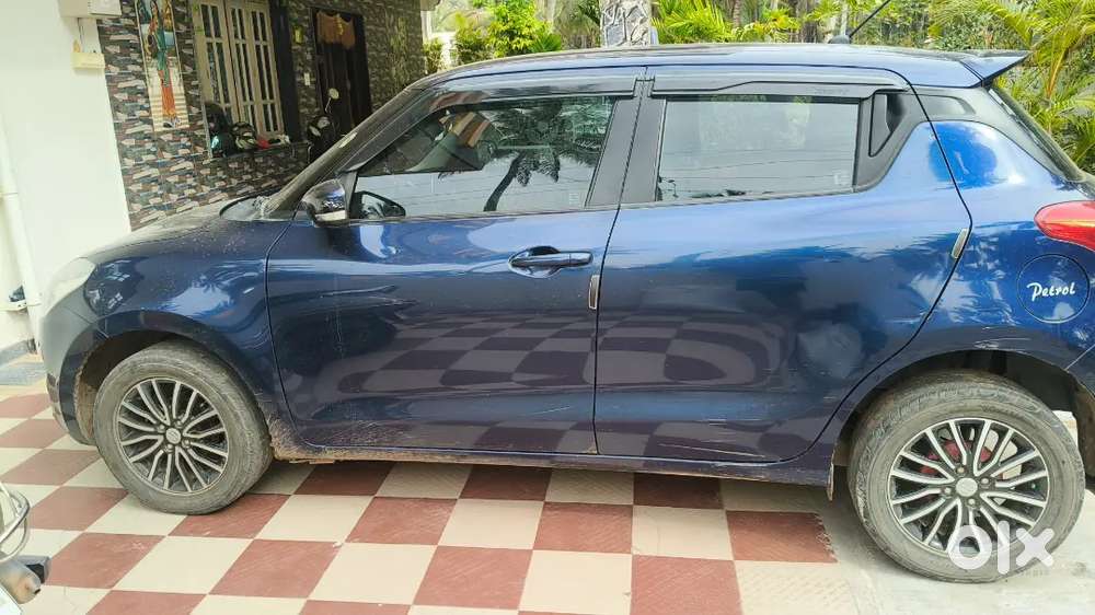 Maruti Suzuki Swift 2019 Vxi Automatic