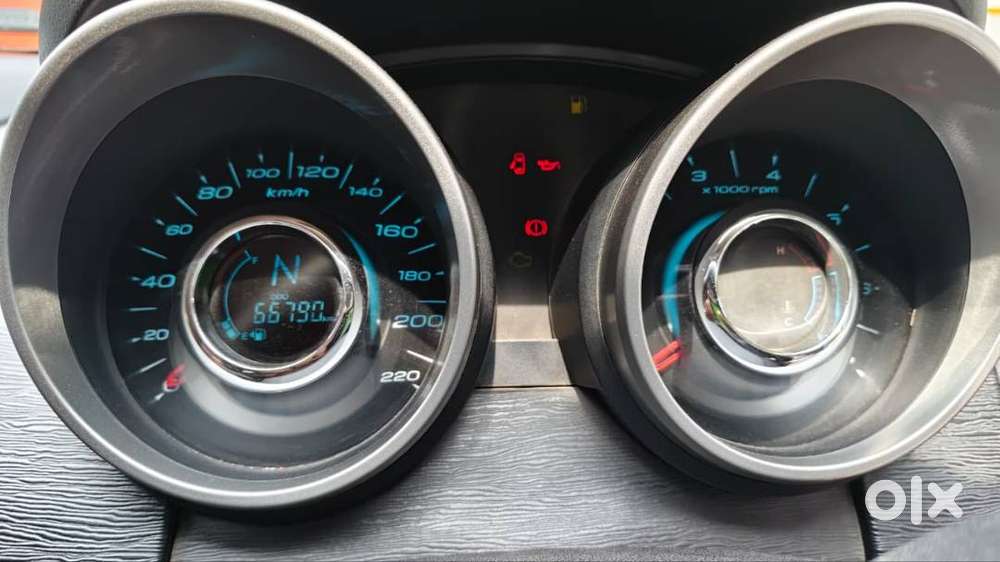 Mahindra Xuv500 W7 Well Condition Vehicle