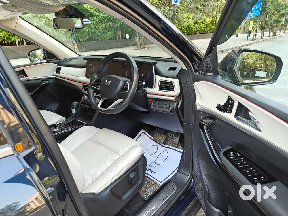 Mahindra Xuv700 2.2 Ax 7 Diesel At Luxury Pack Str, 2023, Diesel