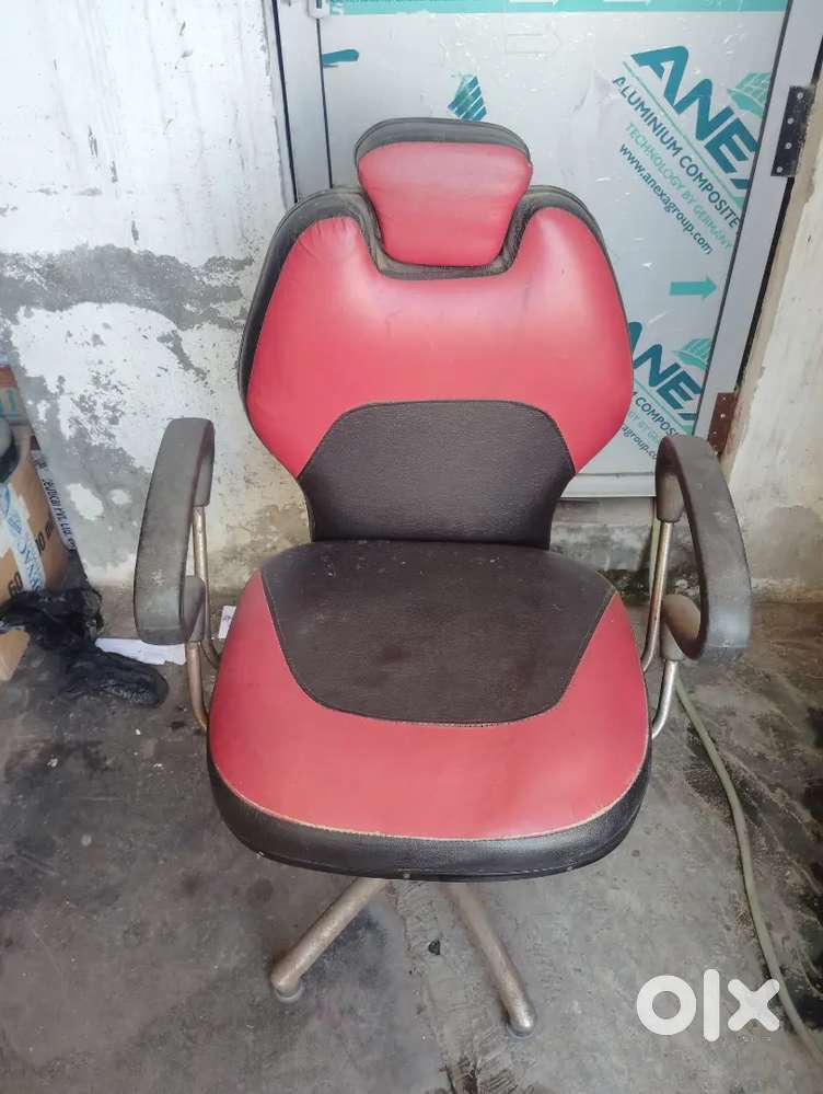 Salon and Beauty parlour chair