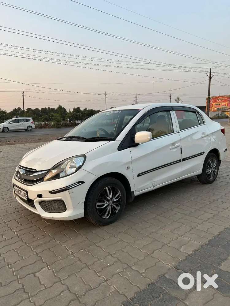 Honda Amaze 2017 Cng & Hybrids Well Maintained