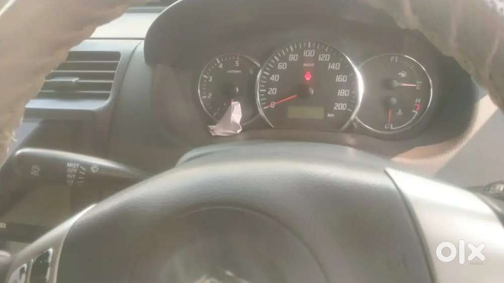 Maruti Suzuki Swift Dzire 2011