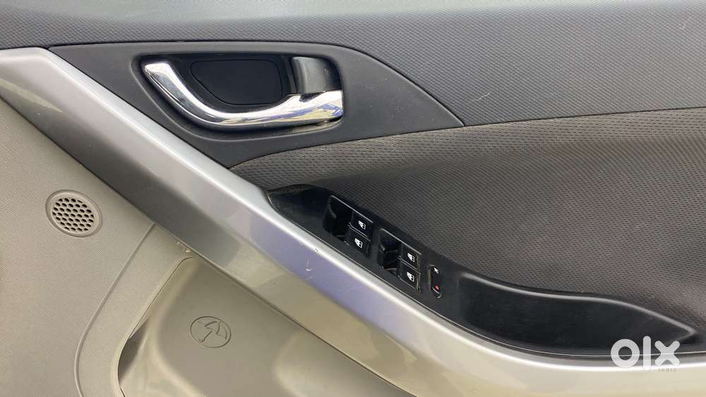 Tata Nexon 1.2 Revotron Xza Plus, 2018, Petrol