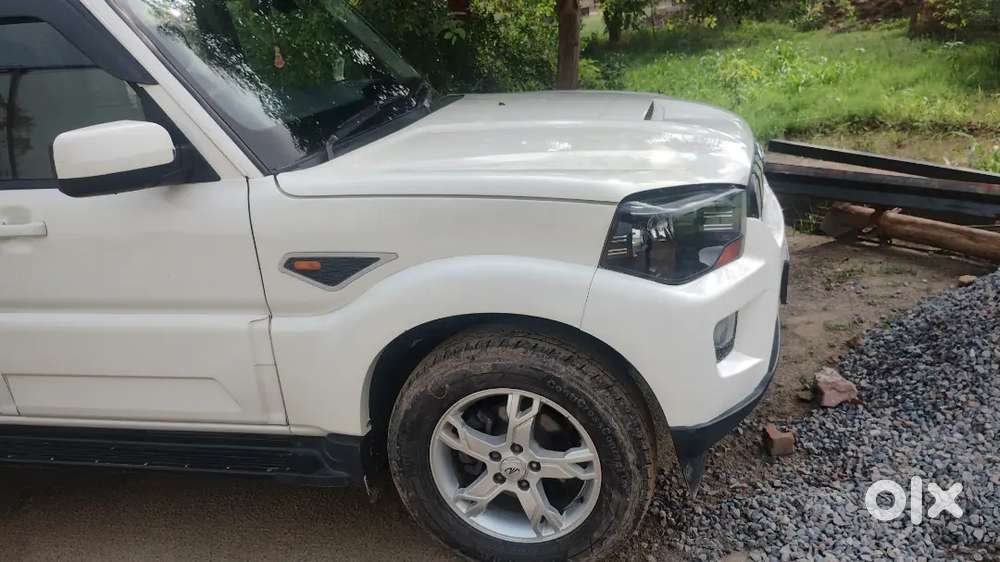 Mahindra Scorpio Diesel 2016